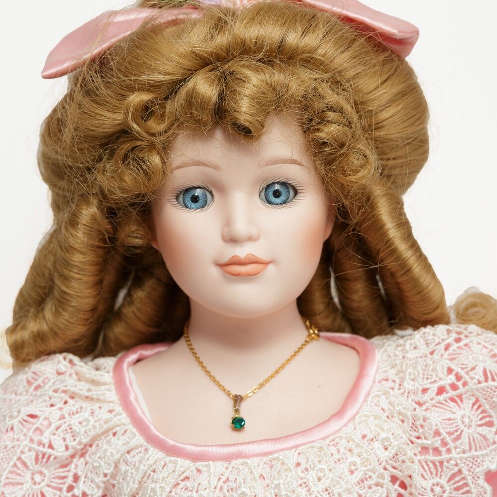 Vintage Goebel Limited Edition Musical Porcelain Doll "Audrey" By Betty Ball